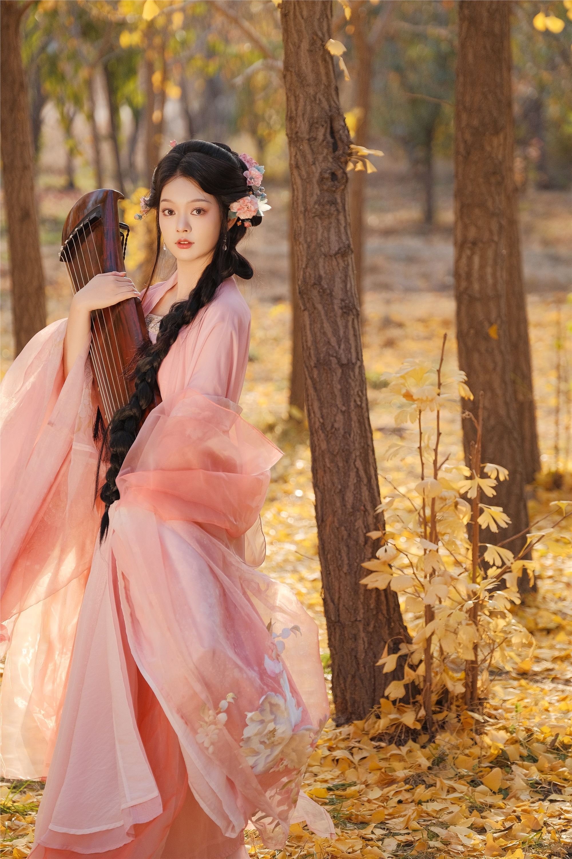 YITUYU艺图语 2025.01.06 秋意浓 秋秋